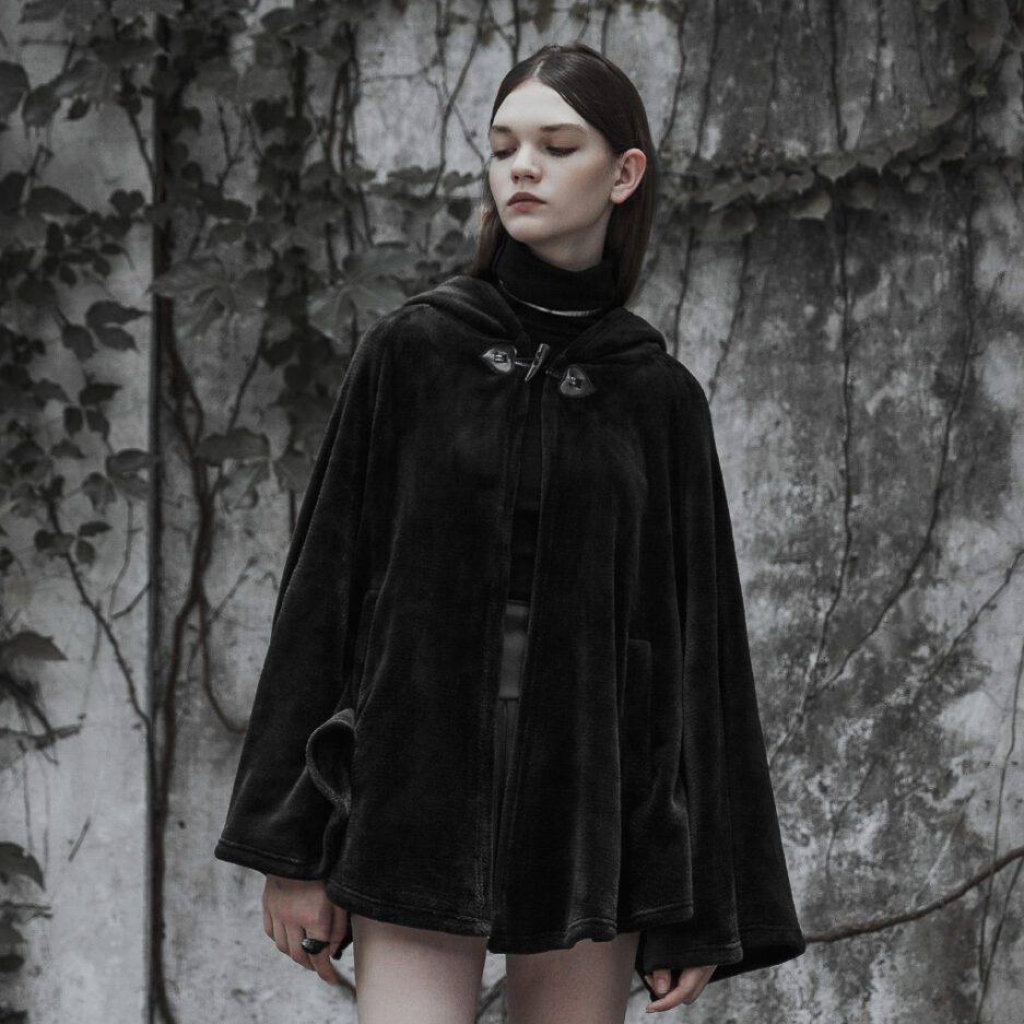 Dark Velvet Embroidered Cloak Jacke